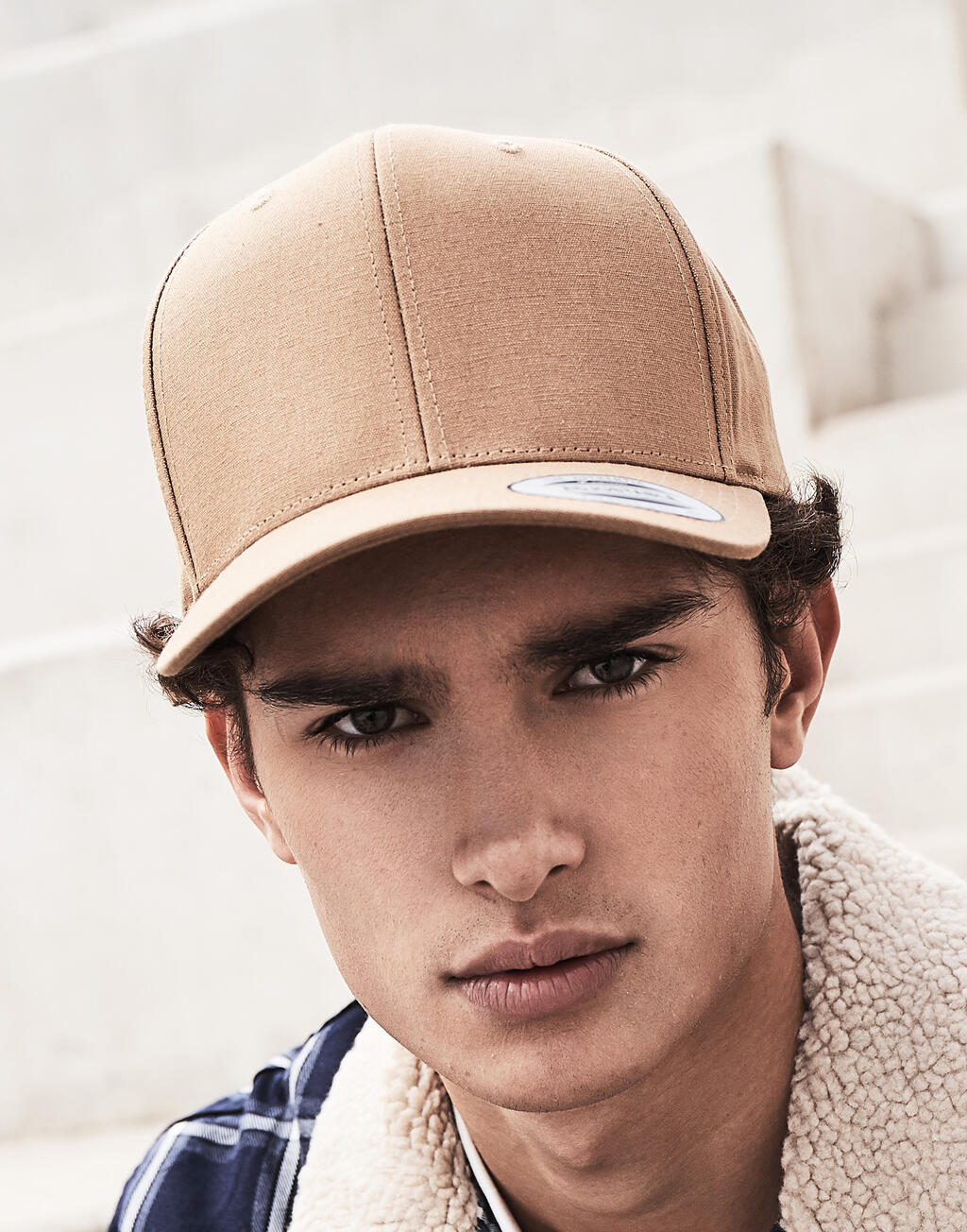 6-Panel Curved Metal Snap