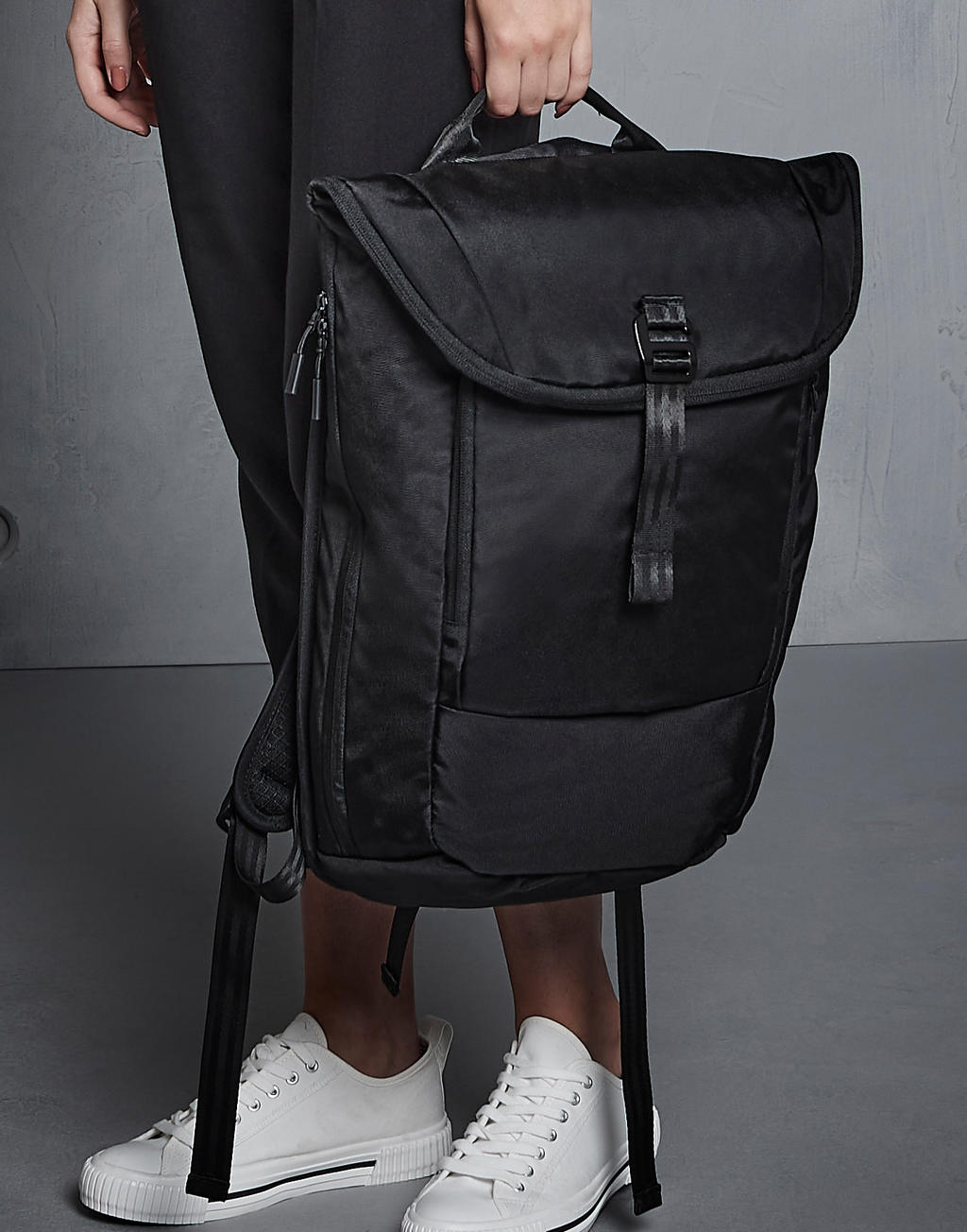 Pitch Black Daypack