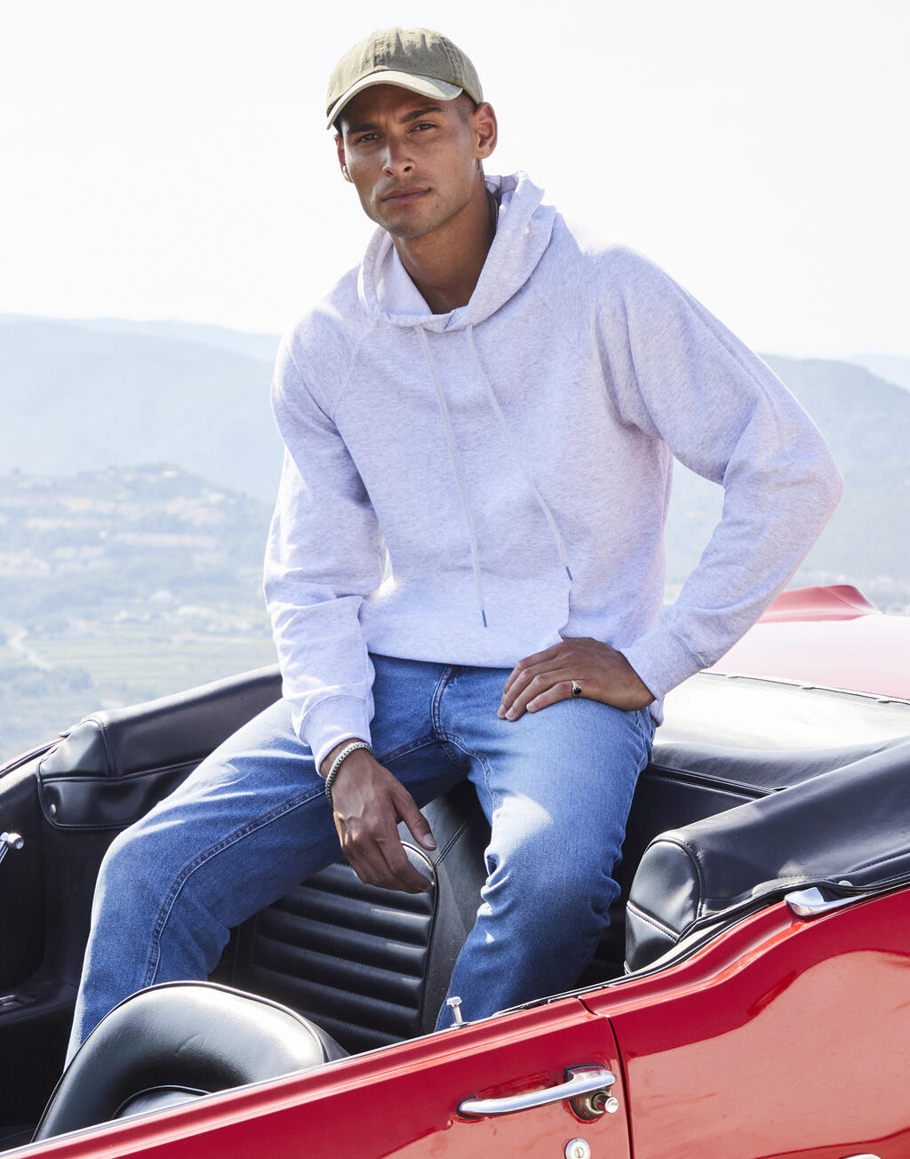 Leichter Kapuzenpullover