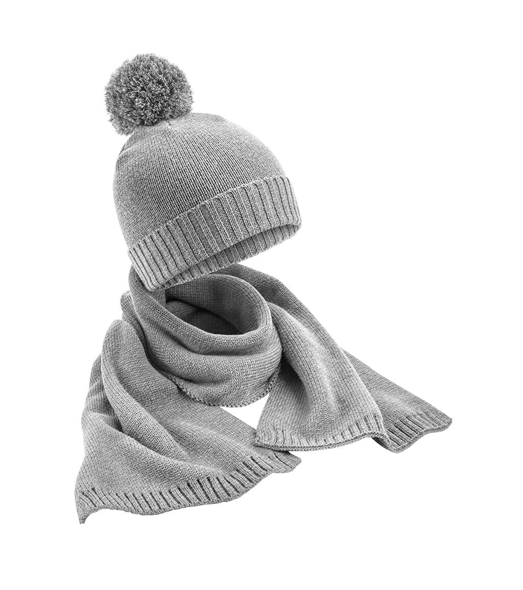 Strickschal und Beanie Set